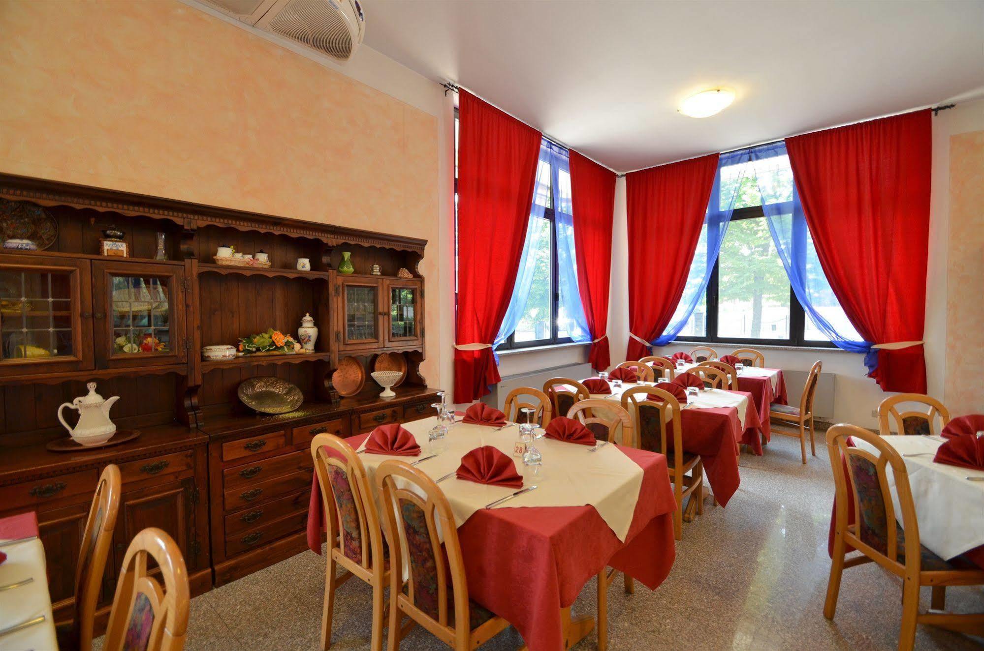 Rio Hotel Ривальта-ди-Торино Экстерьер фото