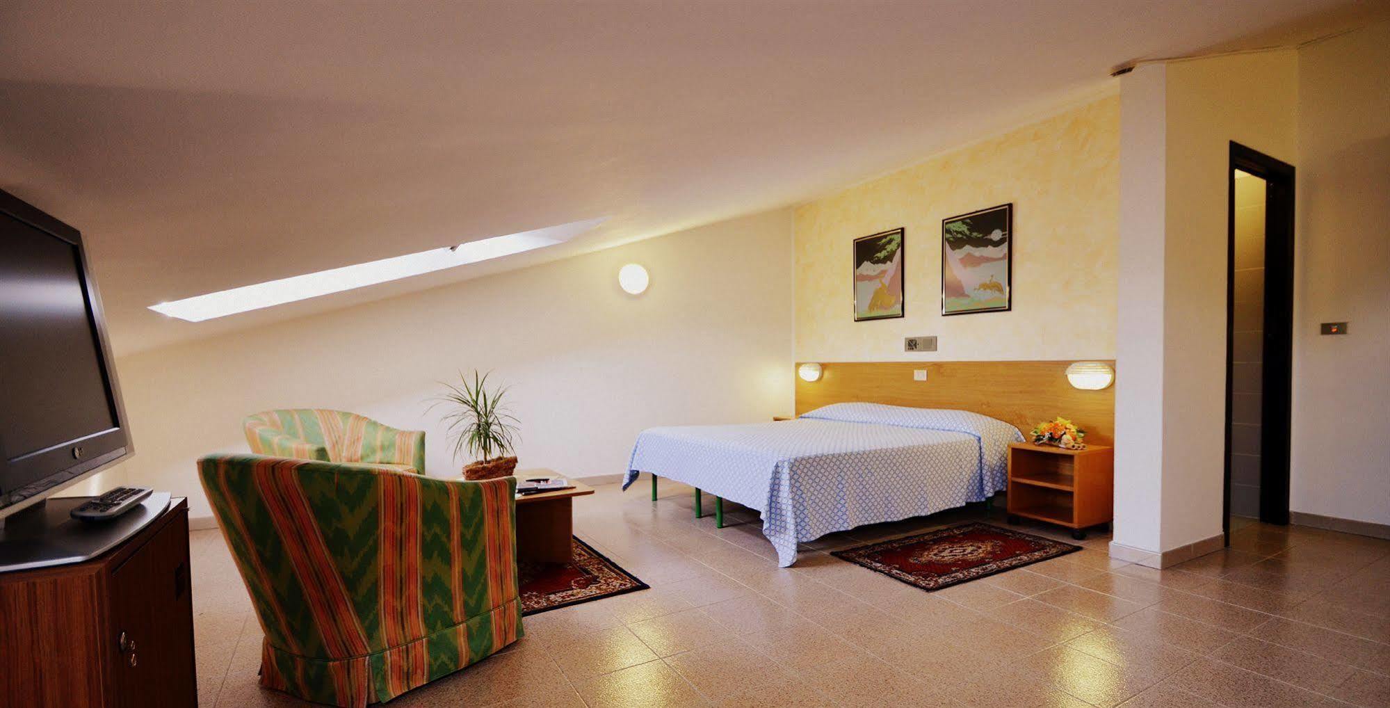 Rio Hotel Ривальта-ди-Торино Экстерьер фото